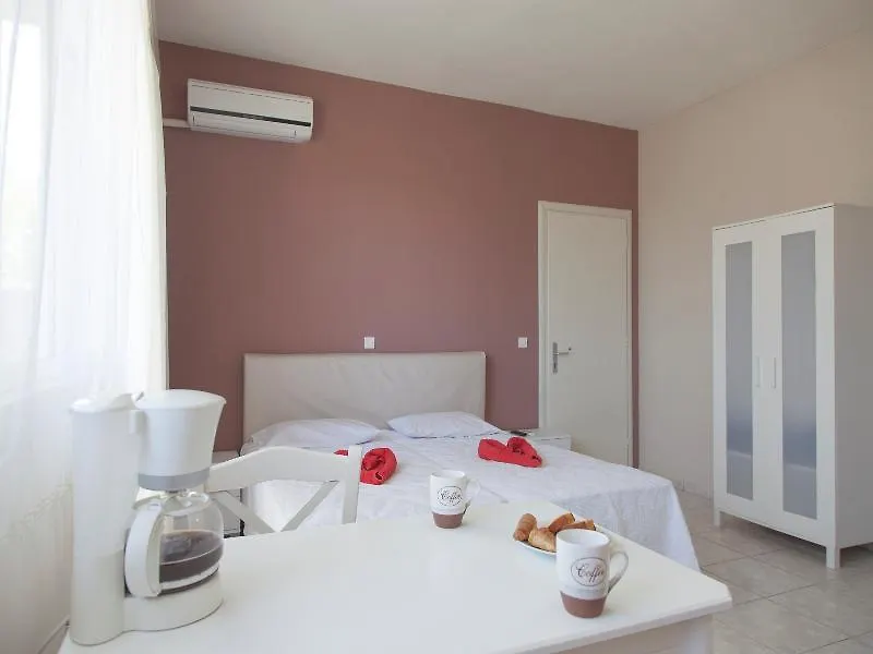 Sofi Hotel Lixouri 3*,